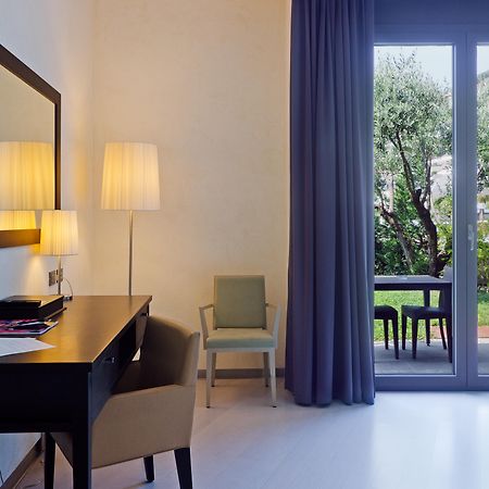 Hotel Riviera Dei Fiori سان لورينسو أل ماري المظهر الخارجي الصورة
