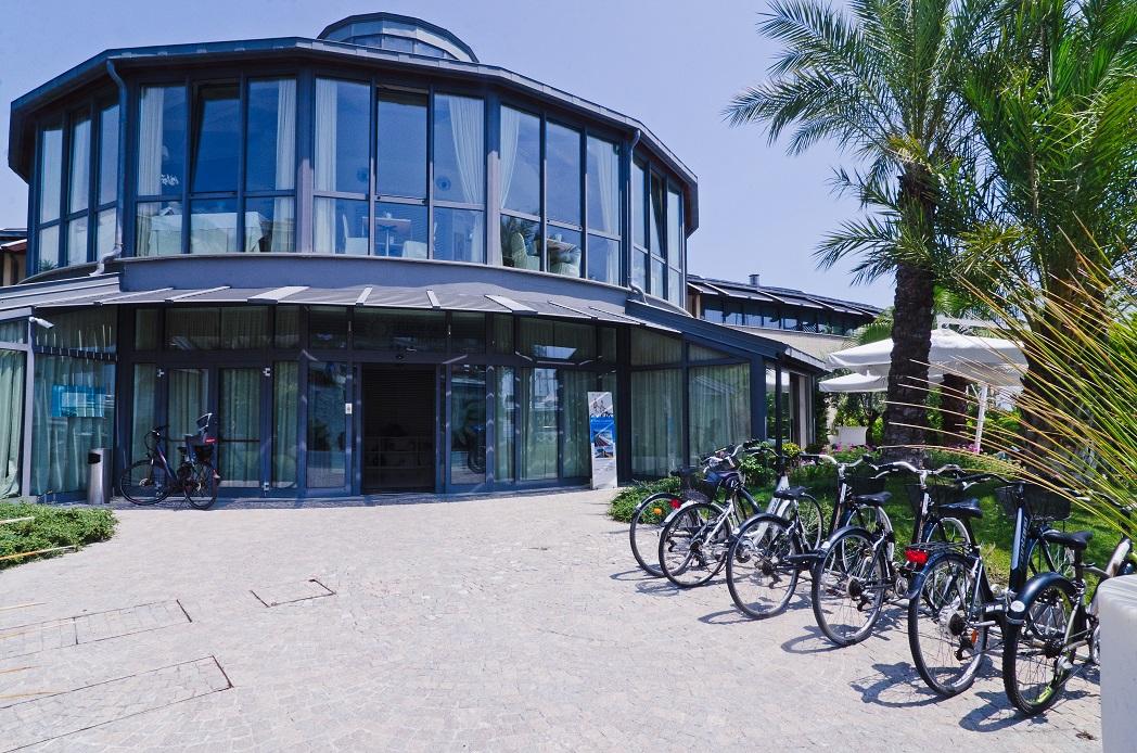 Hotel Riviera Dei Fiori سان لورينسو أل ماري المظهر الخارجي الصورة