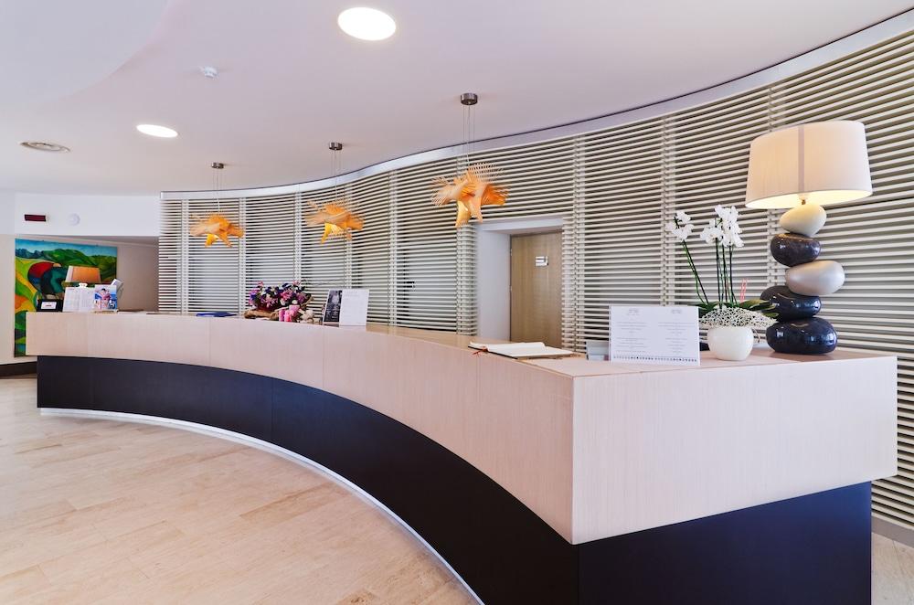 Hotel Riviera Dei Fiori سان لورينسو أل ماري المظهر الخارجي الصورة