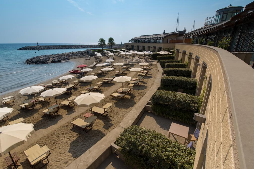 Hotel Riviera Dei Fiori سان لورينسو أل ماري المظهر الخارجي الصورة