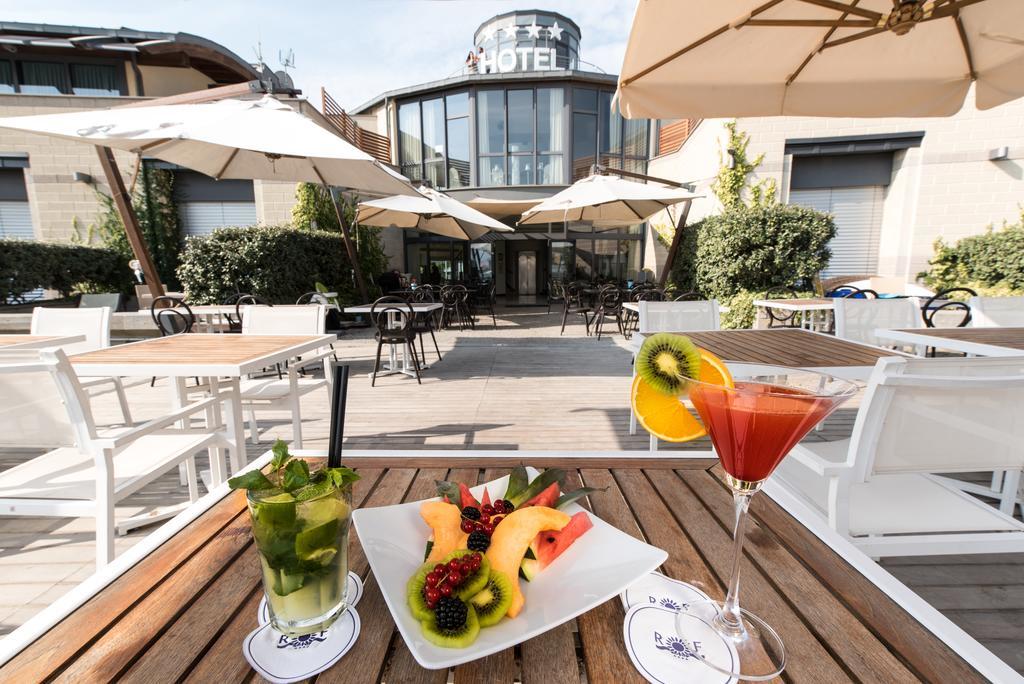 Hotel Riviera Dei Fiori سان لورينسو أل ماري المظهر الخارجي الصورة