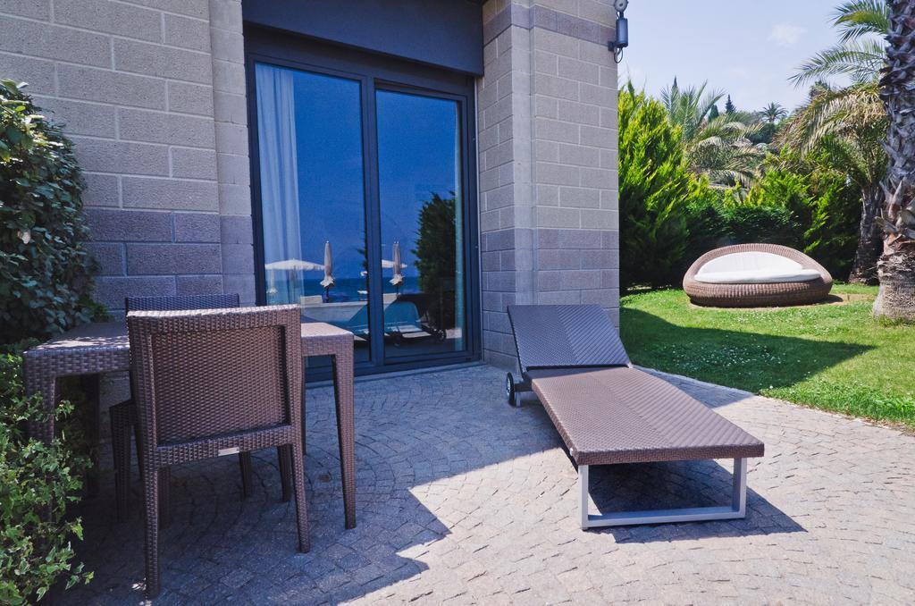 Hotel Riviera Dei Fiori سان لورينسو أل ماري المظهر الخارجي الصورة