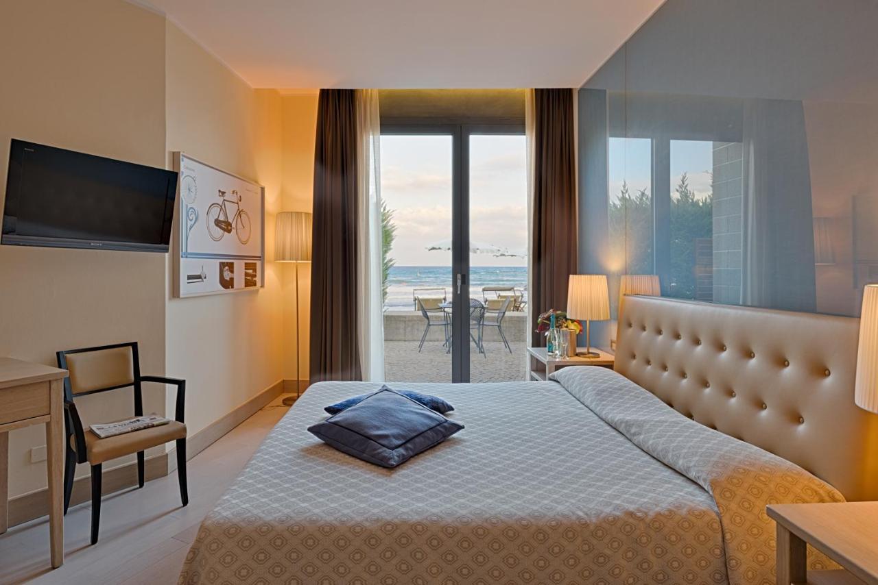 Hotel Riviera Dei Fiori سان لورينسو أل ماري المظهر الخارجي الصورة